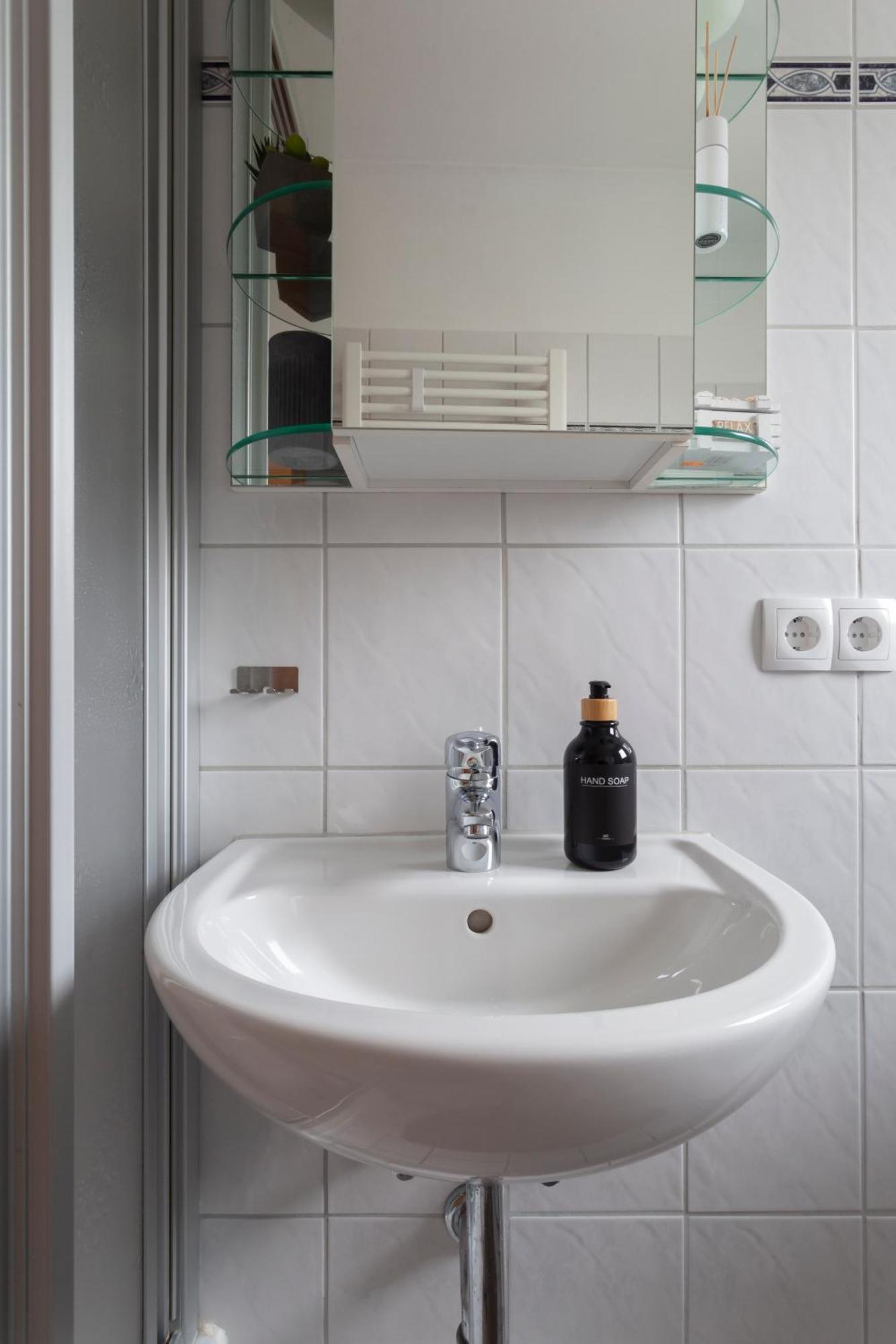 Exclusive 2-Room-City-Apartment - Contactless Check-In Hannover Exteriör bild